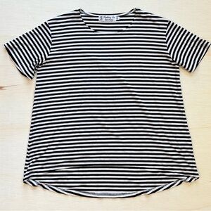 Fighting Eel Hawai’i Black & White Striped Hi-Low Tee Shirt XS